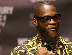 фото - Тайсон Фьюри не болел коронавирусом? Деонтей Уайлдер подозревает неладное