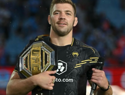 фото - Дю Плесси отреагировал на слухи о травме и отказе от боя с Чимаевым