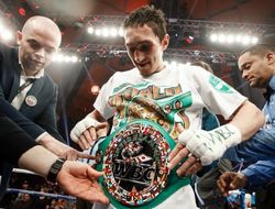 фото - Абдуллаев одолел экс-чемпиона мира Златичанина в главном событии вечера