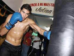 фото - Хильберто Рамирес забил экс-претендента Джованни Лоренцо