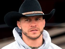 фото - Серроне: Бой с Макгрегором — лёгкая работа для Альвареса