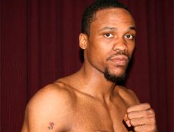 фото - Майк Джонс отказывается драться после нокаута от Рэндалла Бэйли