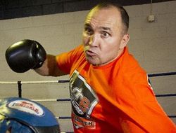 фото - Промоутер Устинова: Ведём переговоры с Хэем и Чарром