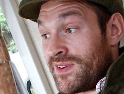 фото - Фьюри потерял на ставках деньги из-за поражения Мартина