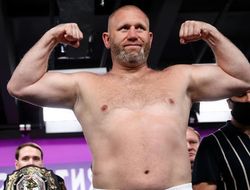 фото - Сергей Харитонов вновь выйдет в ринг — к нему едет «Большой Папочка» из ЮАР