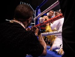 фото - Джервонта Дэвис продолжит карьеру в 63,5 кг? Отвечает Флойд Мейвезер