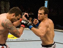 фото - Дос Сантос: Вердум сделал нечто странное и опасное