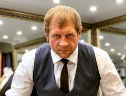 фото - В UFC нет супербойцов, это просто распиаренный турнир — Емельяненко