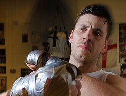 фото - Дэррен Баркер: «В субботу я завершу карьеру Феликса Штурма»