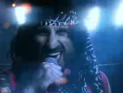 фото - Кантри, рок и даже хэви-метал. Поёт Алекс Волкановски — зацените видео