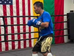 фото - «Если Пакьяо попадёт по Барриосу — спокойной ночи!» Не всё так печально для Мэнни?