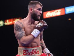 фото - Плэнт одержал досрочную победу над Файгенбютцом (+ видео остановки боя)