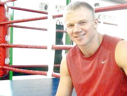 фото - Кучер снёс Маккаринелли, завоевав евротитул