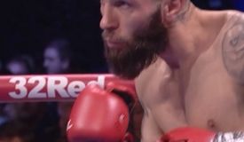 Какаче отобрал пояс у Диккенса: видео