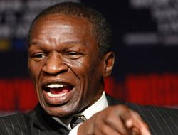 фото - Мэйуэзер-старший: «Хочу, чтобы Флойд надрал задницу Амиру Хану»