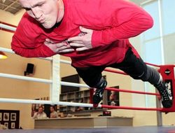 фото - Лебедев и Чахкиев отбоксируют 30 апреля