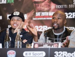 фото - СМИ: Начались переговоры между Жервонтой Дэвисом и Лео Санта Крусом