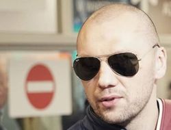 фото - Гловацки попугивает соперника по Суперсерии II: Бриедис, берегсь! Глувка идёт!