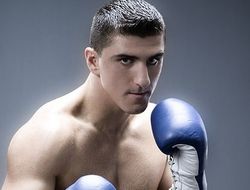 фото - Марко Хук прошёл Дмитрия Кучера, едва не победив досрочно