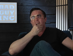 фото - Даже у величайших не получалось. Топурия ушёл от тренера — реакция эксперта