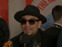 фото - Лопес передумал и готов сотрудничать с Хирном? Боец сделал заявление