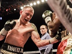 фото - «Сержант» Сэмми Васкес забил «Пистона» Лопеса