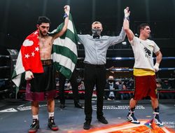 фото - Шоу в Екатеринбурге едва не завершилось апсетом от украинца — помогли судьи