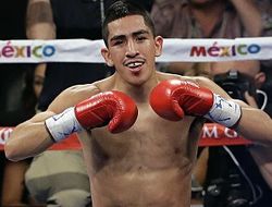 фото - Санта Крус: Хочу драться с Ломаченко, потому что он лучший