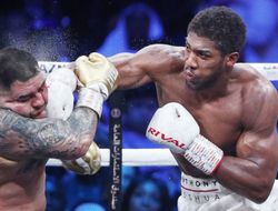 фото - Энди Руис не отвечает на письма тренера после поражения от Энтони Джошуа