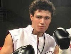 фото - (Результаты) Уго Руис не имел проблем с Йонфресом Парехо