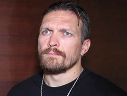 фото - Александр Усик рассказал о войне в Украине британскому журналисту