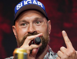 фото - Чжилеи назвал победителя боя Усик-Фьюри