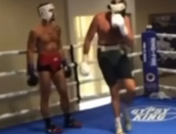 фото - Стало известно, кто нанёс рассечение Фьюри, из-за которого сорвался бой с Усиком