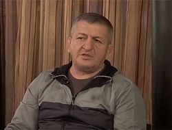 фото - Абдулманап Нурмагомедов: Перед боем с Фергюссоном диетолог что-то подмешивал в пищу Хабибу 