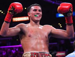 фото - Давид Бенавидес побил Роамера Ангуло, но остался без титула