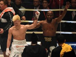 фото - СМИ: Флойд Мэйуэзер готовится к выставочному бою в Китае