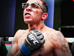 фото - Чимаев ответил Дю Плесси, экс-чемпиону сватают бойца-курильщика