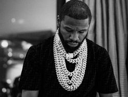 фото - Флойд Мейвезер хвастает выигрышем на победе Порье над Макгрегором — фото