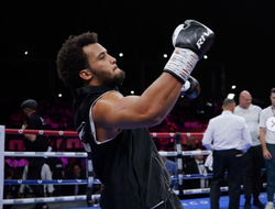 фото - Супертяж Итаума о встрече с Тайсоном и советах от Фьюри: «В жизни он не такой, как на ТВ»