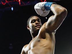 фото - Арум назвал бойца, стоящего за успехом Фьюри в реванше с Уайлдером: он сегодня отбоксирует