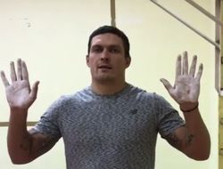 фото - Подтягивание на турнике: фрагмент тренировки Александра Усика — видео