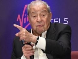 фото - Боб Арум рассказал, когда Усик и Фьюри могут провести бой за абсолют хэвивейта