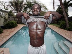 фото - Клотти – главный кандидат на декабрьский бой с Саулем Альваресом