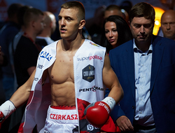 фото - Украинско-польский проспект Фёдор Черкашин подерётся с экс-чемпионом мира