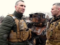 фото - Кличко порулил немецким «Леопардом-2», но не показал это — видео