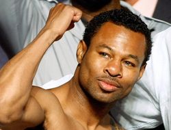 фото - Шейн Мосли: «Амир Хан предложил мне бой в Дубае»