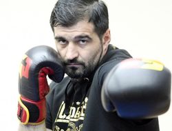 фото - Назван соперник Александера Димитренко: это 40–летний «Боснийский лев»