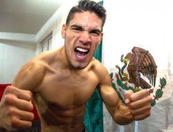 фото - Рамирес побил Абрахама, взяв пояс чемпиона WBO