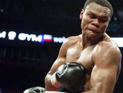 фото - Элейдер Альварес выиграл кроссроудер у Эдисона Миранды