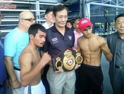 фото - Фрешмарт Ньомтронг отобрал «временный» титул WBA у Буйтрахо